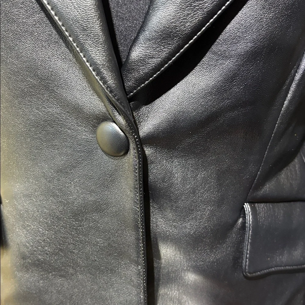 Good American Black Faux Leather Sculpted Blazer, Zipper detail on arms, size 2